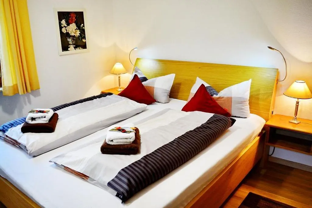Apartment Ferienresidenz Chiemseestrand - Chiemseesonne Chieming