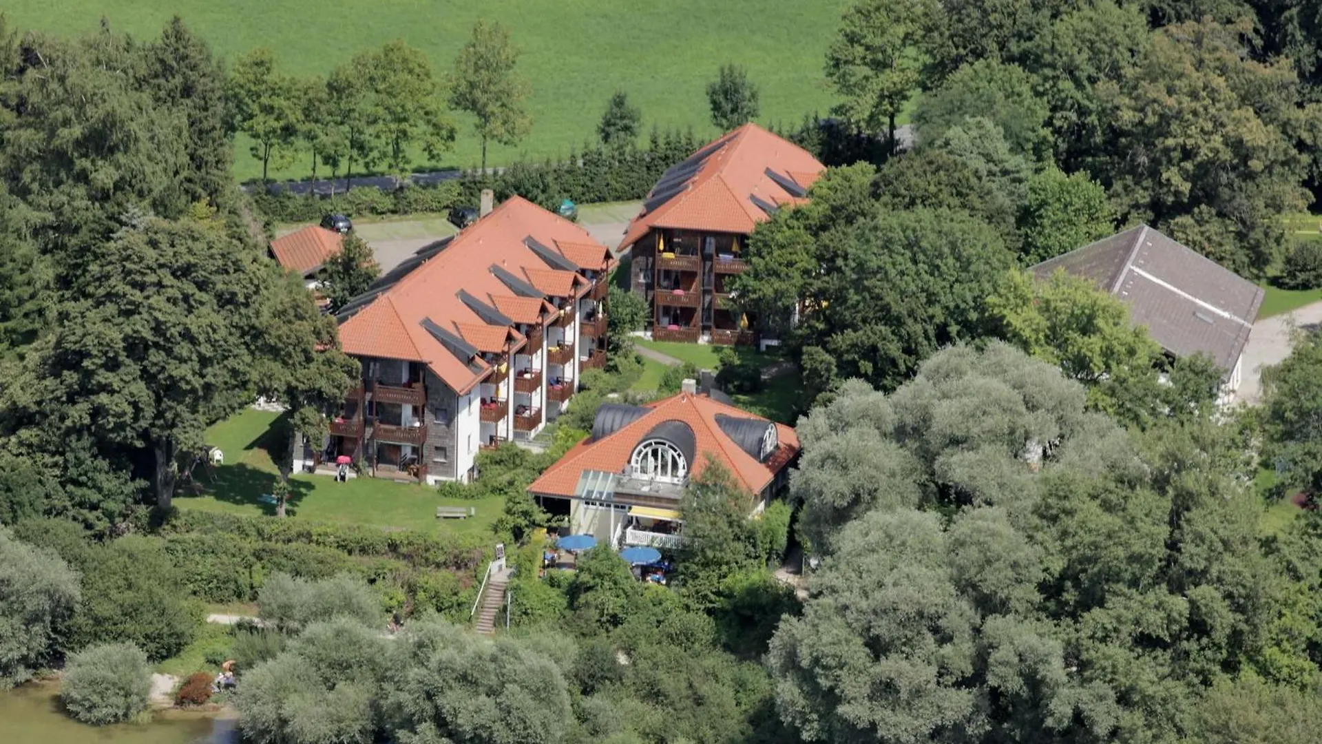 Apartment Ferienresidenz Chiemseestrand - Chiemseesonne Chieming